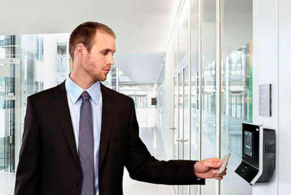 門禁管理系統(tǒng)3.jpg 門禁管理系統(tǒng)3.jpg